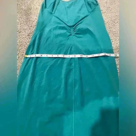 Lululemon go for it dress with sinched back - Picture 4 of 6